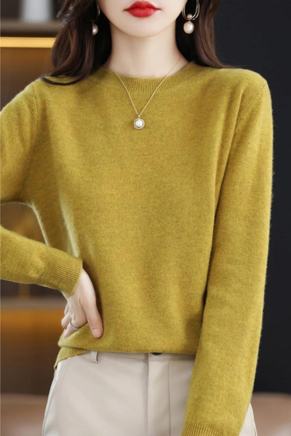 Lyna - Stylish long sleeve knit for women