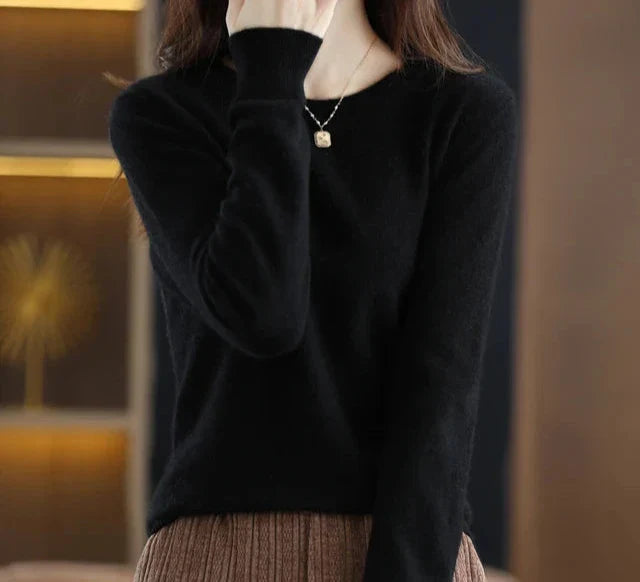 Judith - warm knitted sweater