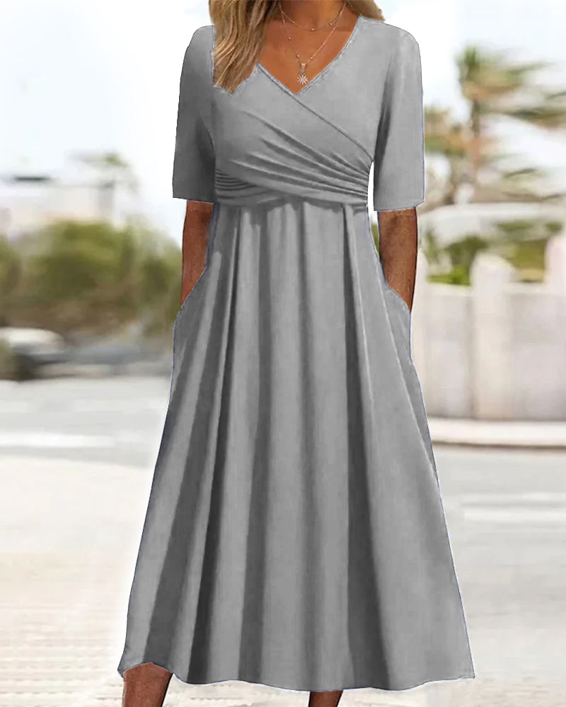 Pien - Short-sleeved crossover dress