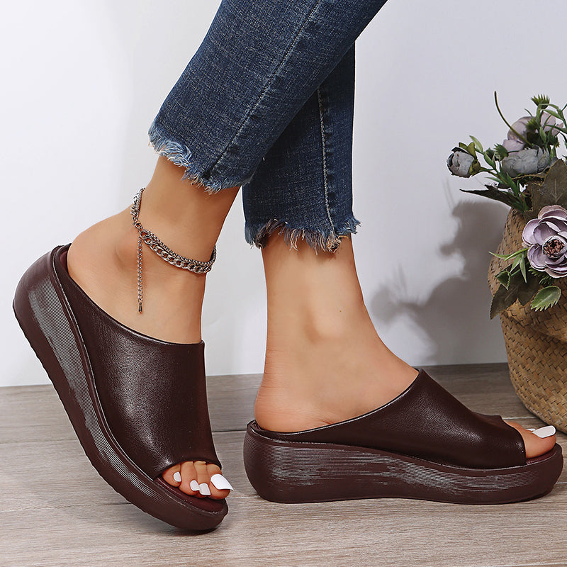 Bethany - Leather ergonomic wedge heels