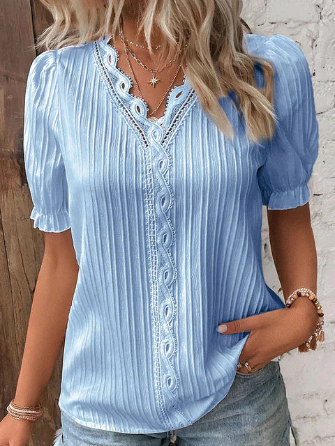 Linde - Short sleeve blouse with lace