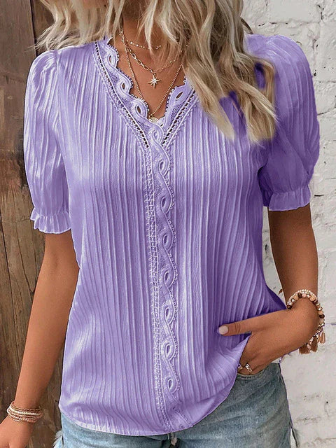 Linde - Short sleeve blouse with lace
