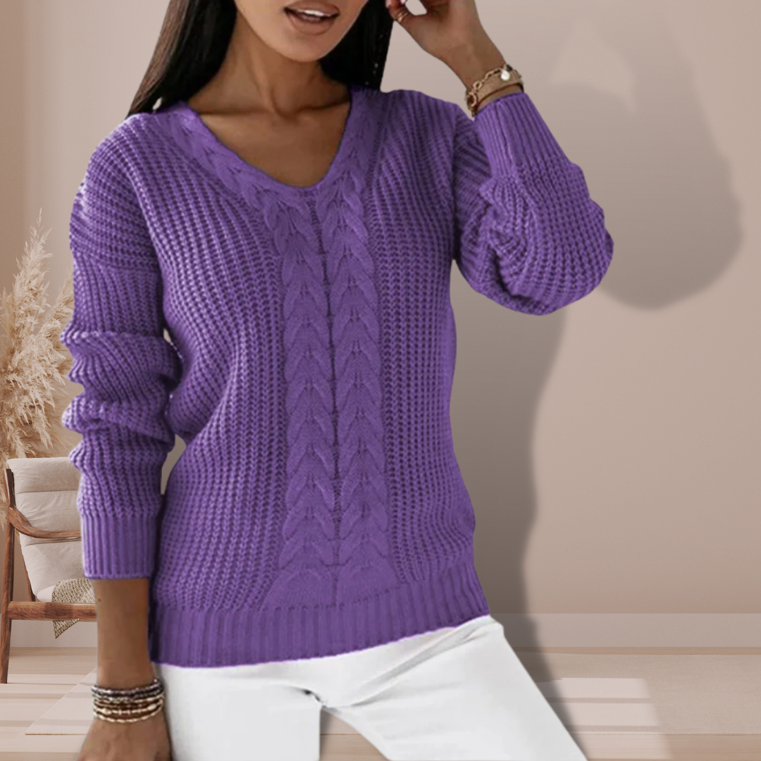 Ellah - Cable knit sweater with V-neckline