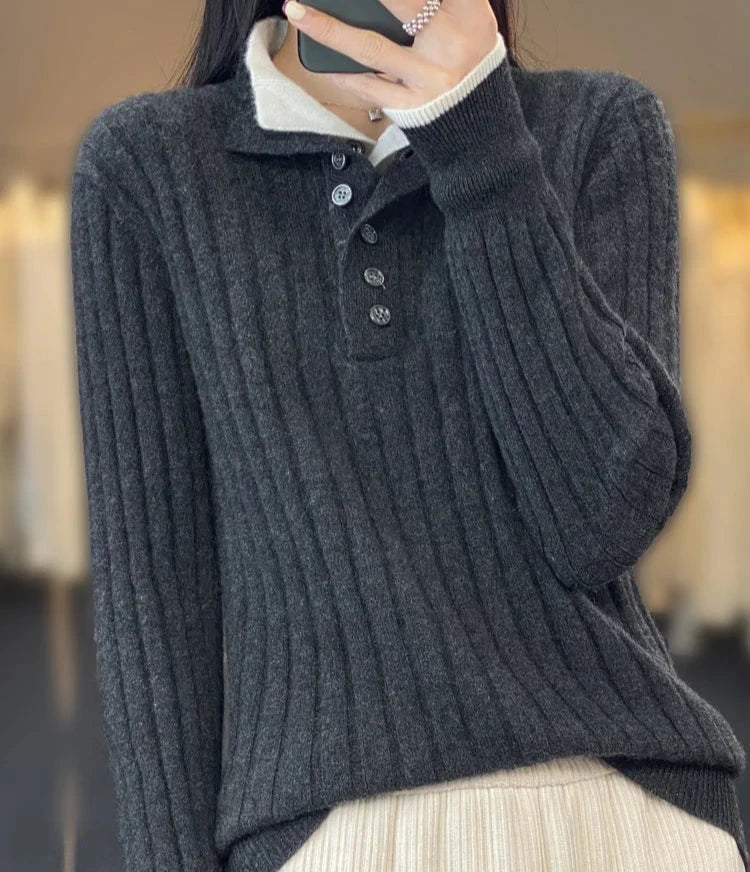 Clara Turn-down Collar Pullover