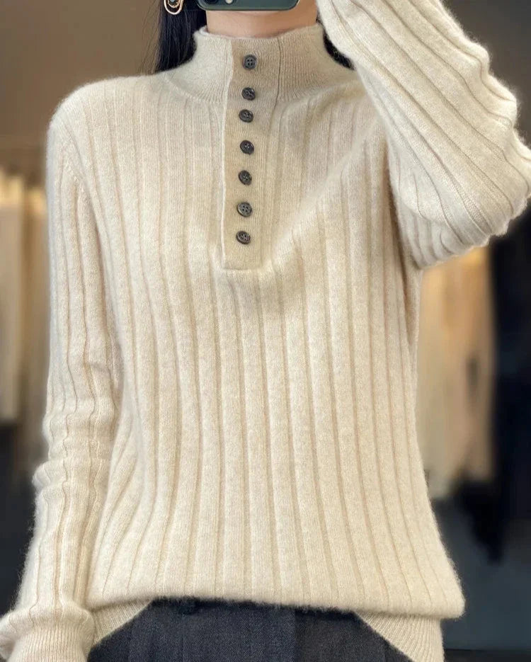 Clara Turn-down Collar Pullover