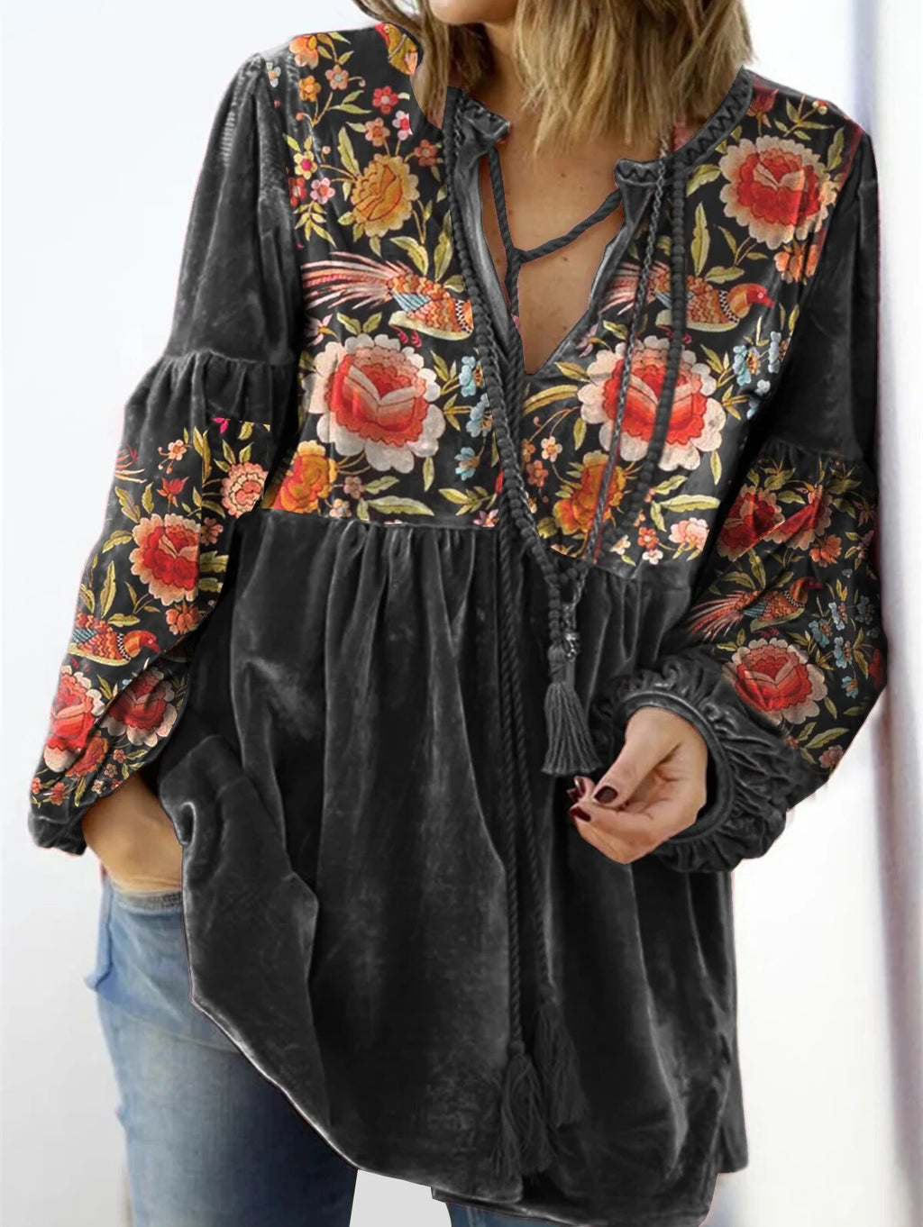 Freya - Pullover with V neckline