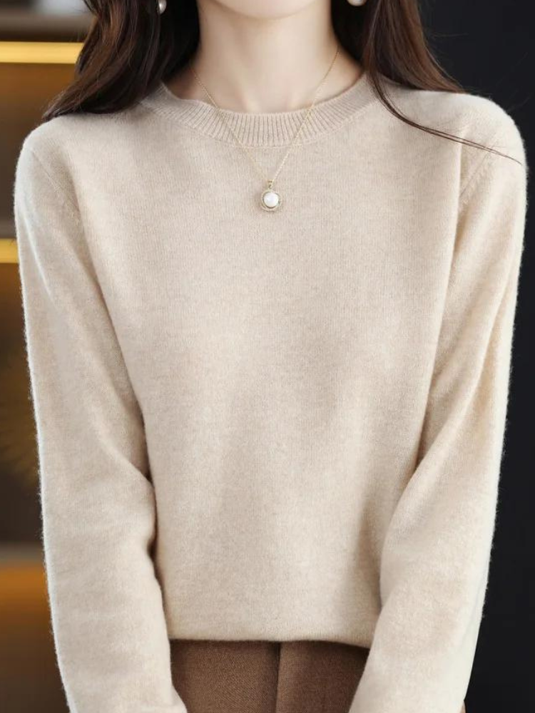Lyna - Stylish long sleeve knit for women