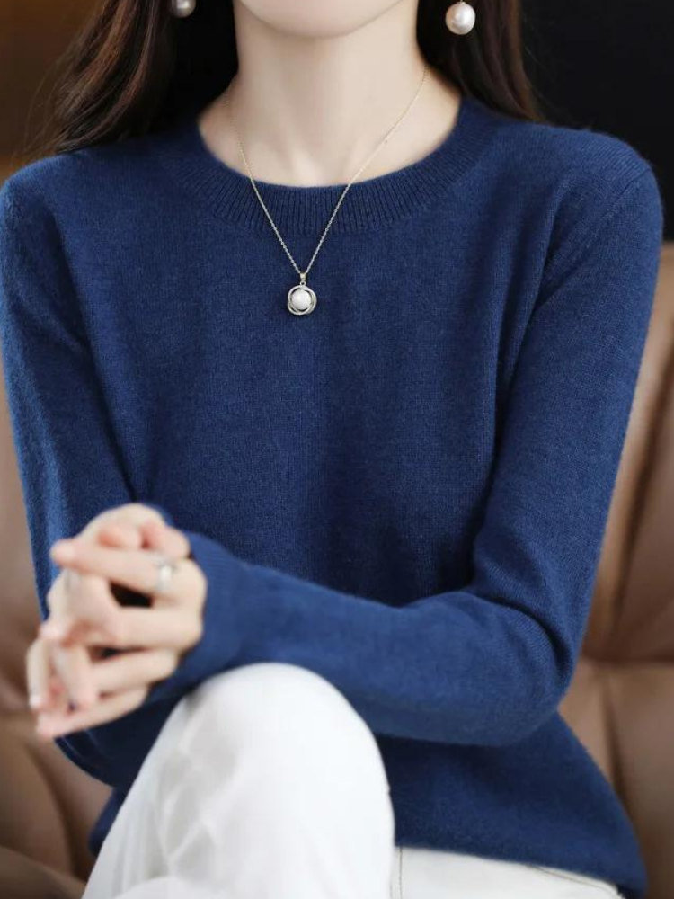 Lyna - Stylish long sleeve knit for women
