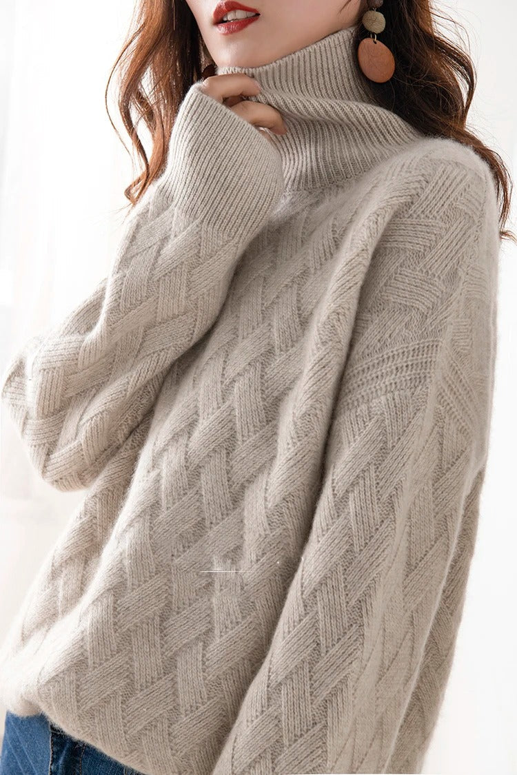 Sophie - Turtleneck pullover with premium softness effect