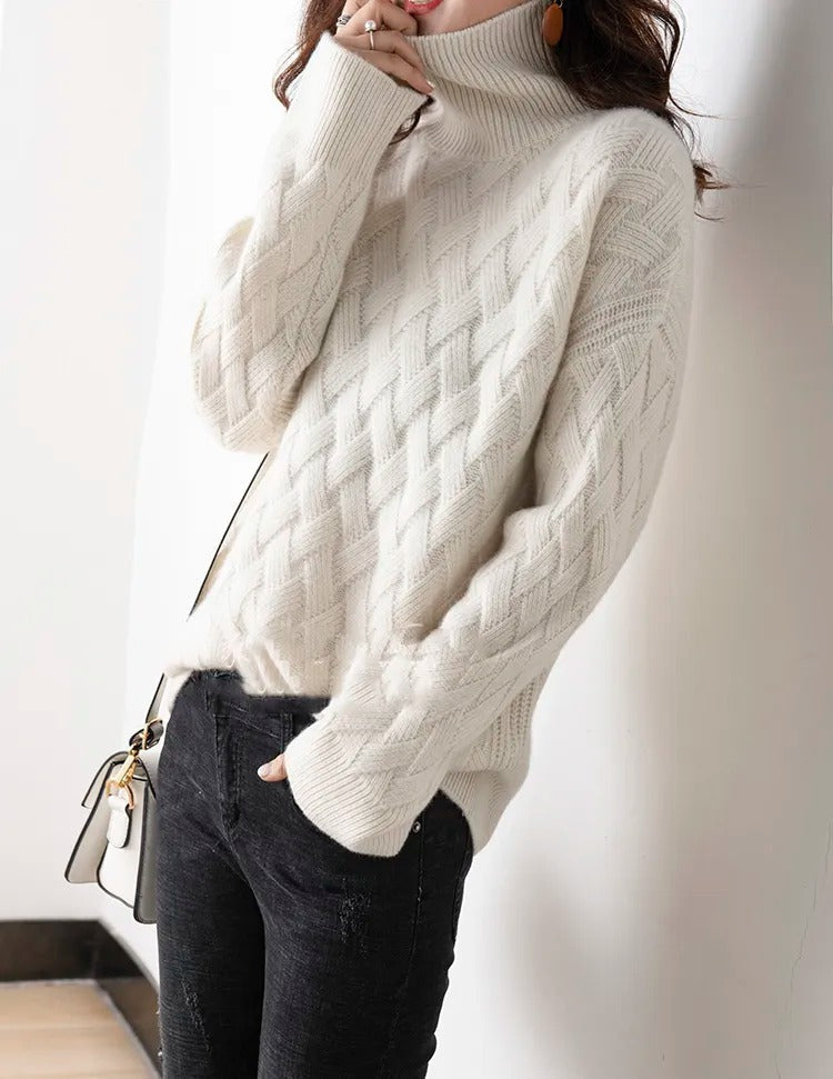Sophie - Turtleneck pullover with premium softness effect