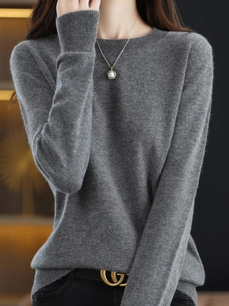 Lyna - Stylish long sleeve knit for women